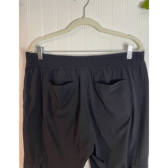 Athleta Black Stretch Cargo Pants Size 14P With Zipper Pockets - Picture 7 of 15